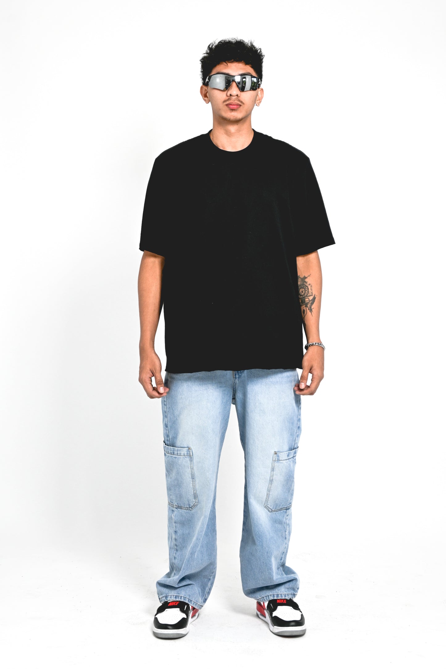 NBD OVERSIZED PLAIN TEES BLACK